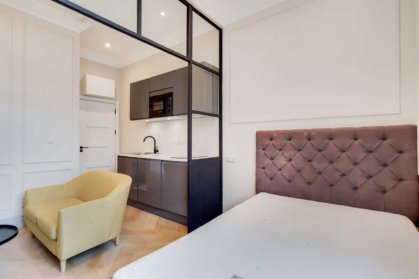 Flat Westbourne Terrace in City of Westminster
