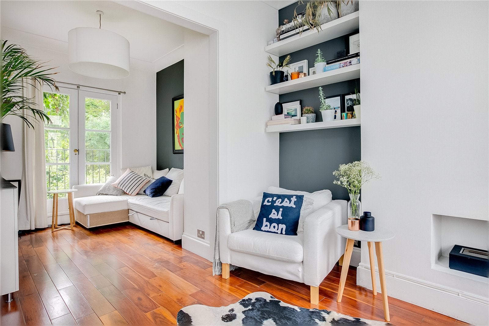 Flat Queensdale Road in Greater London
