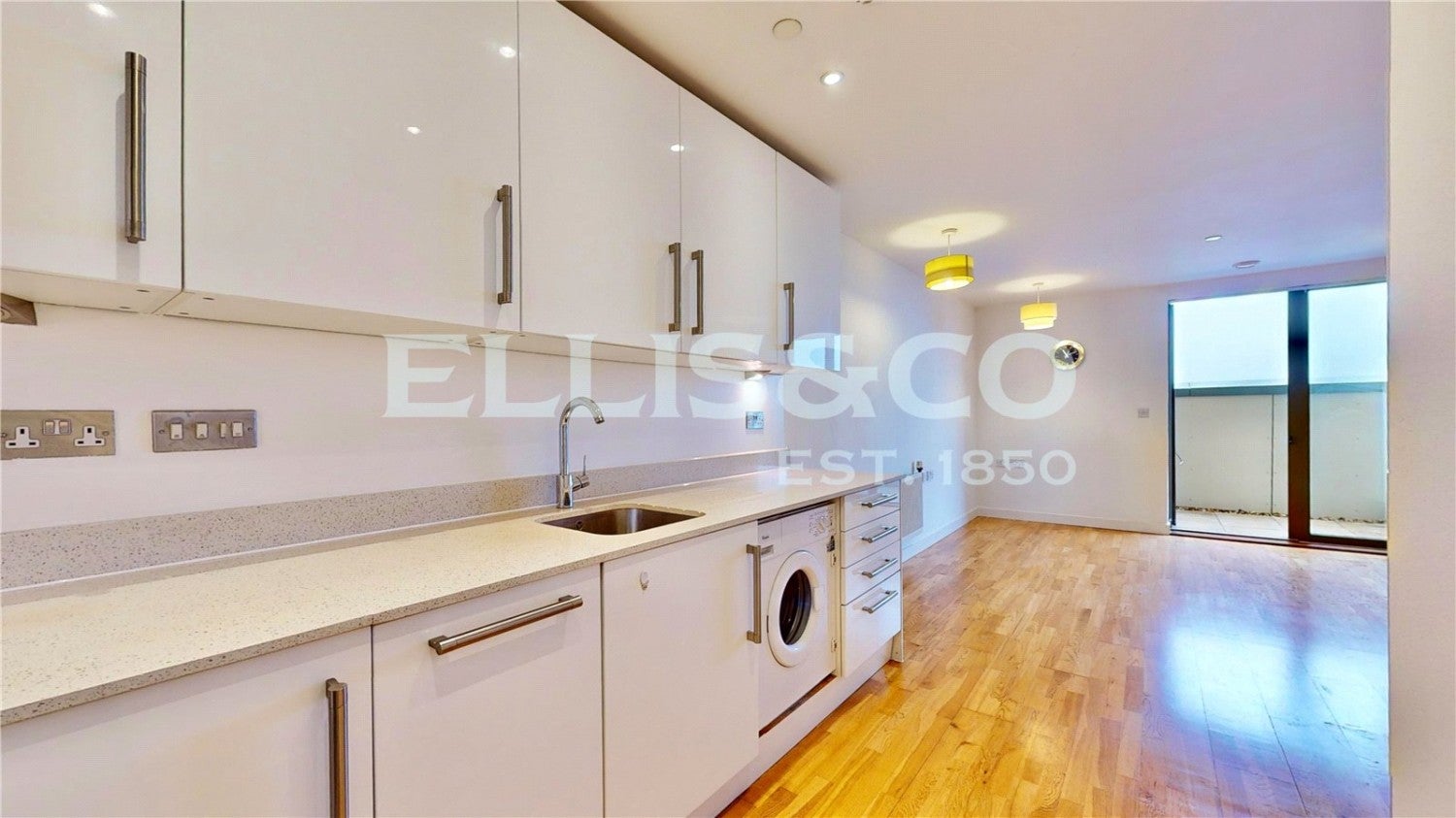 Flat High Road Wembley in Greater London