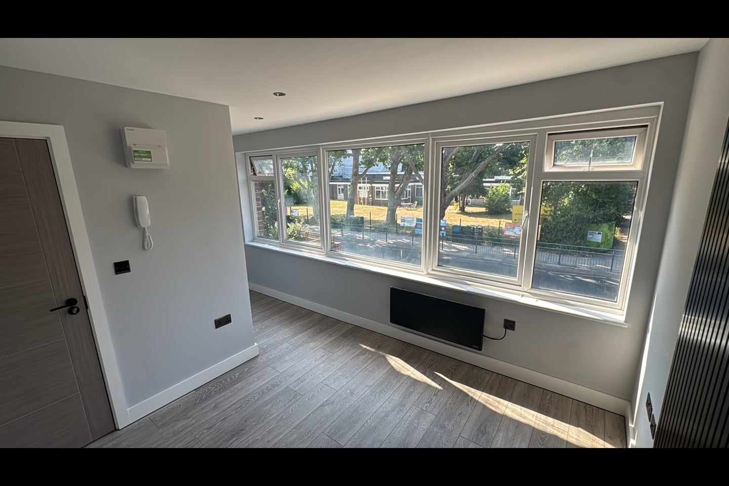 Flat Ashburnham Road in Greater London