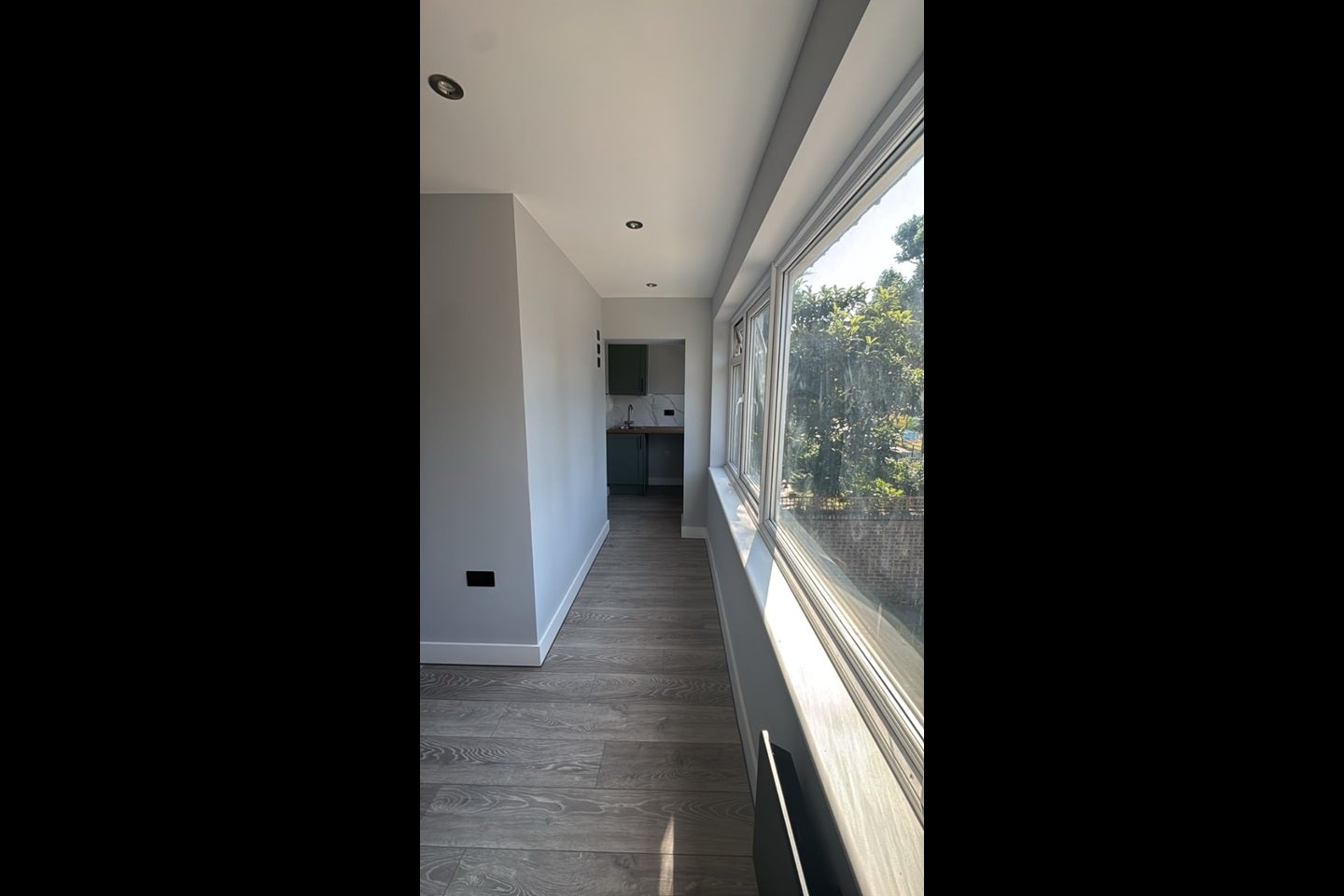 Flat Ashburnham Road in Greater London