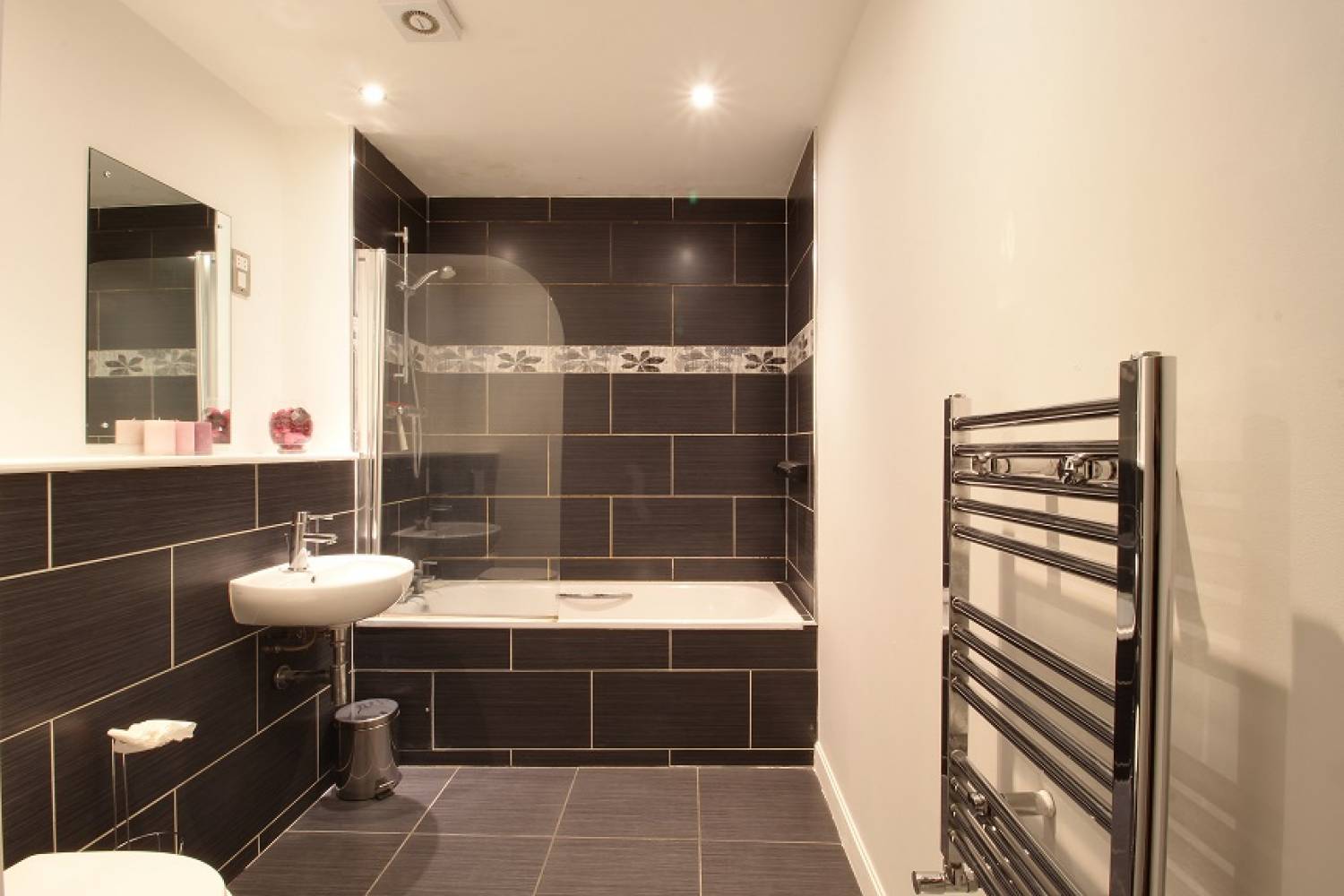 Flat Woodstock Road in Greater London