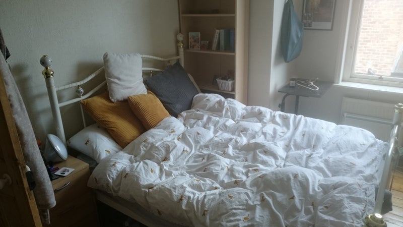 Room Bamford Road in Manchester
