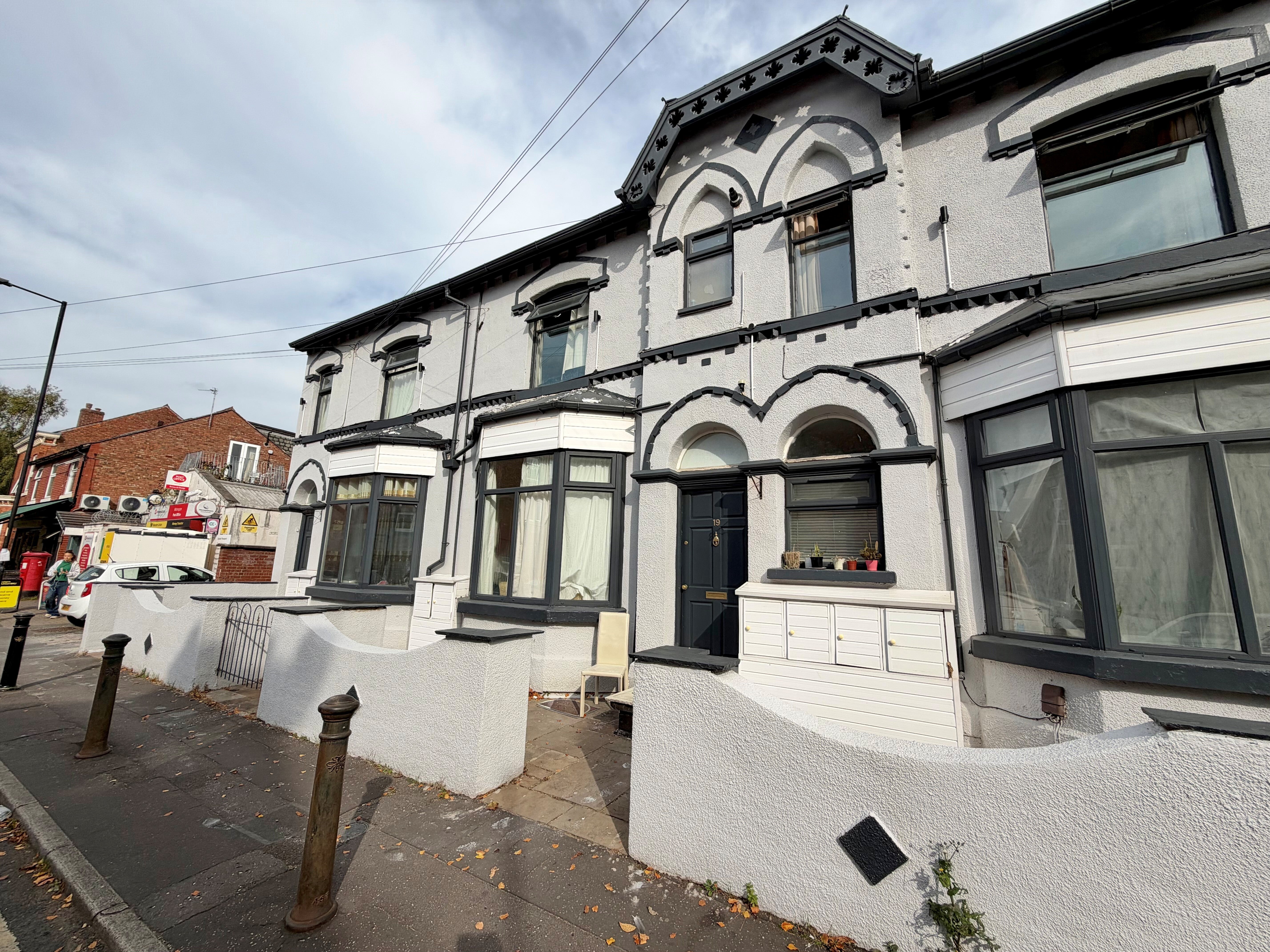 Flat Egerton Crescent in Manchester