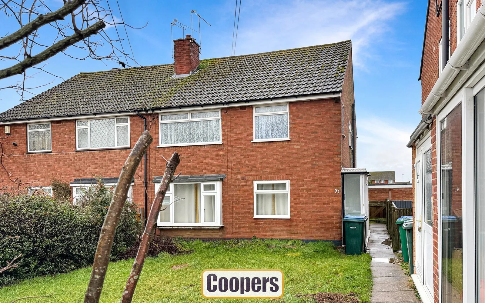 Flat Yarningale Road in Coventry