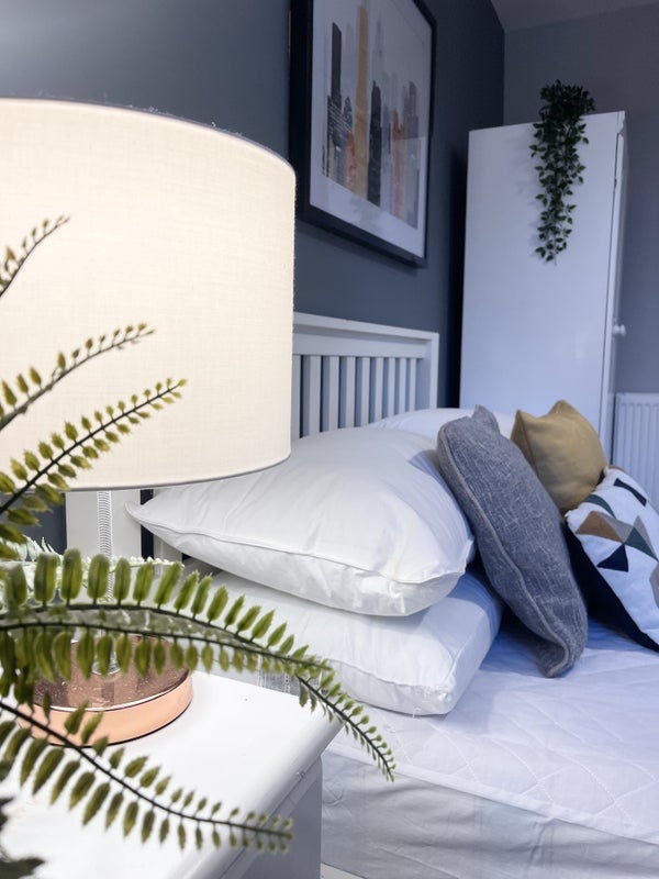 Room Himley Road in Dudley