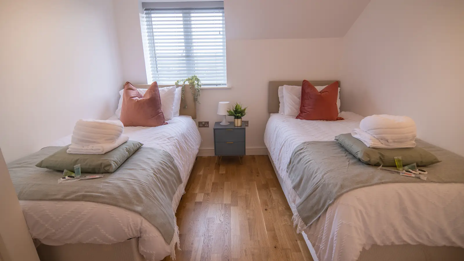 Flat Wilton Road in Greater London