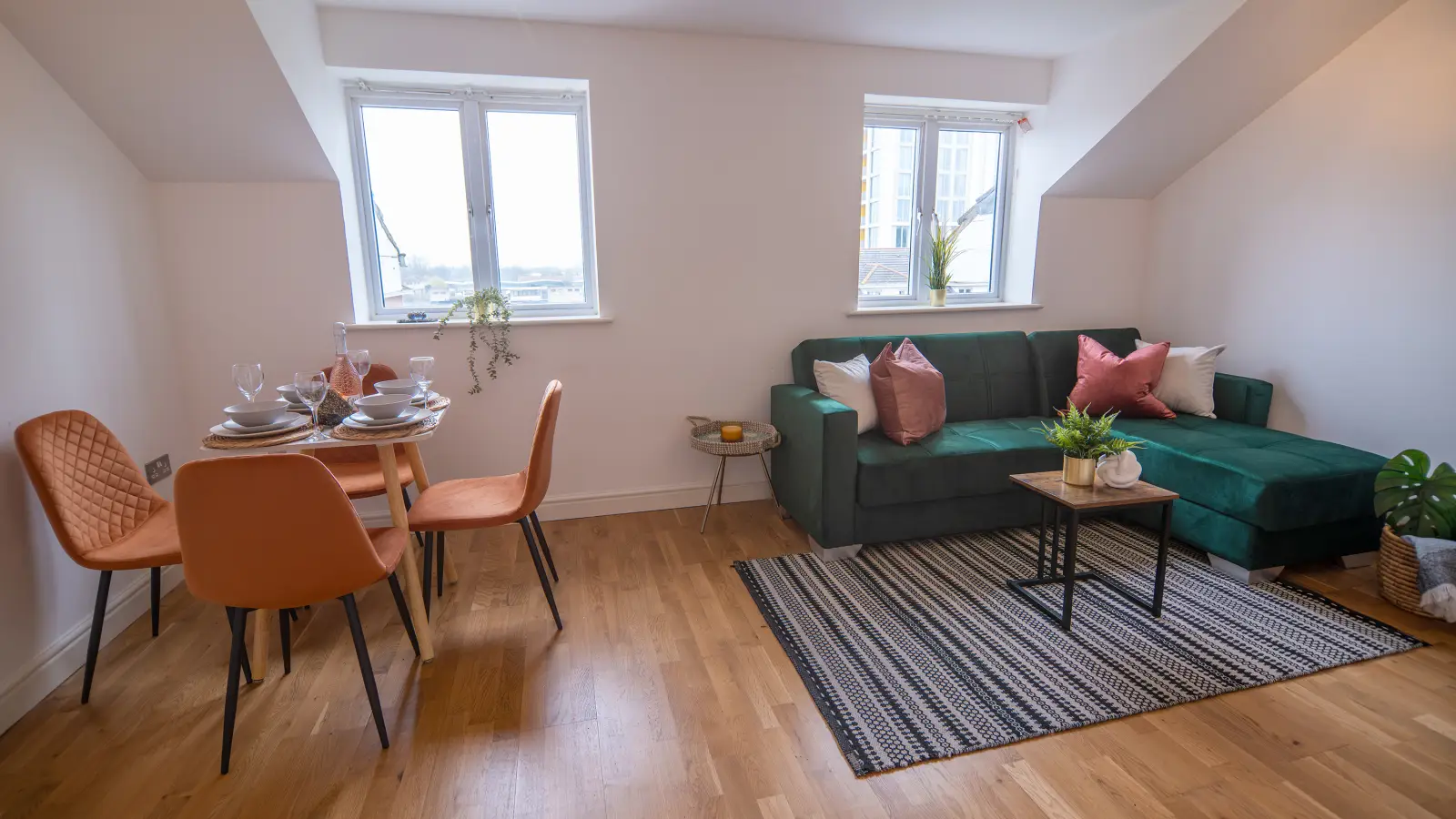 Flat Wilton Road in Greater London