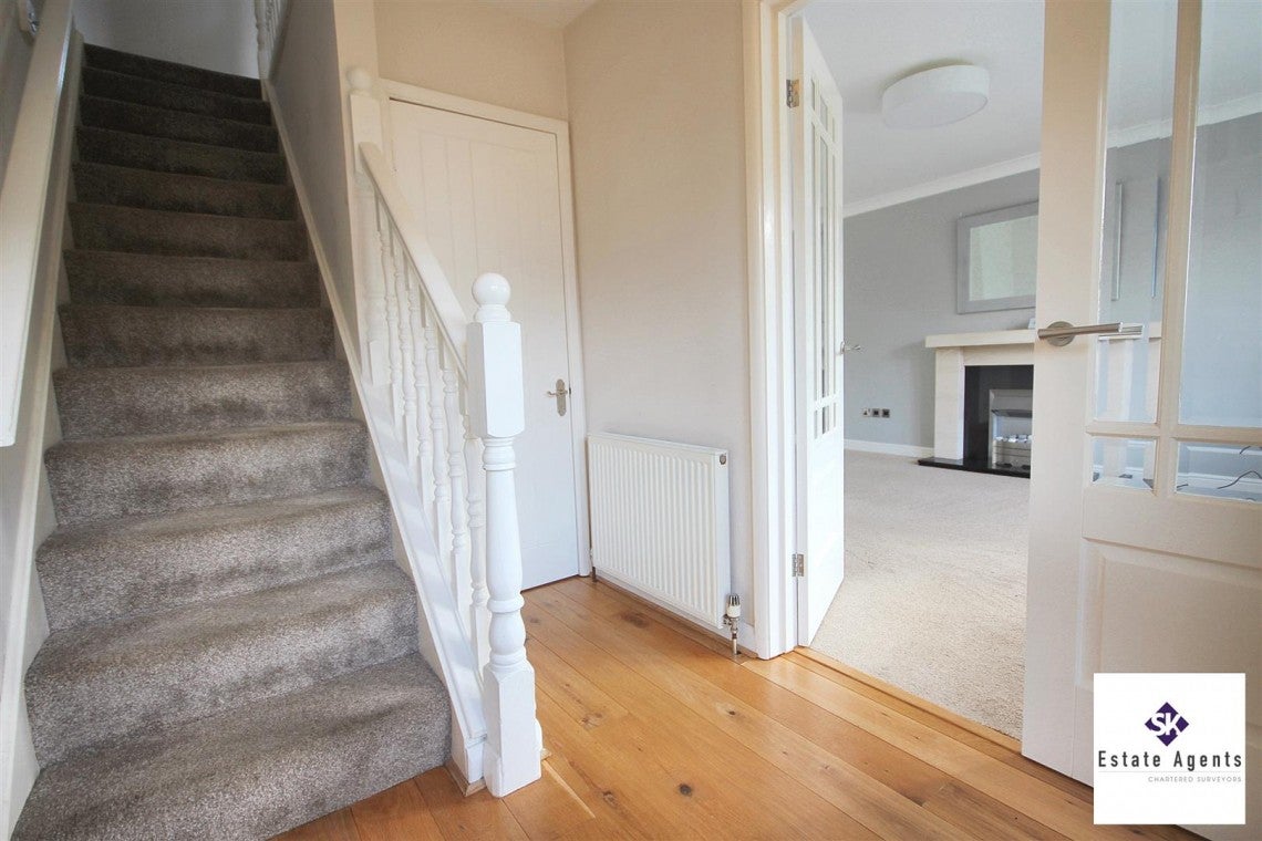House Snelston Close in North East Derbyshire