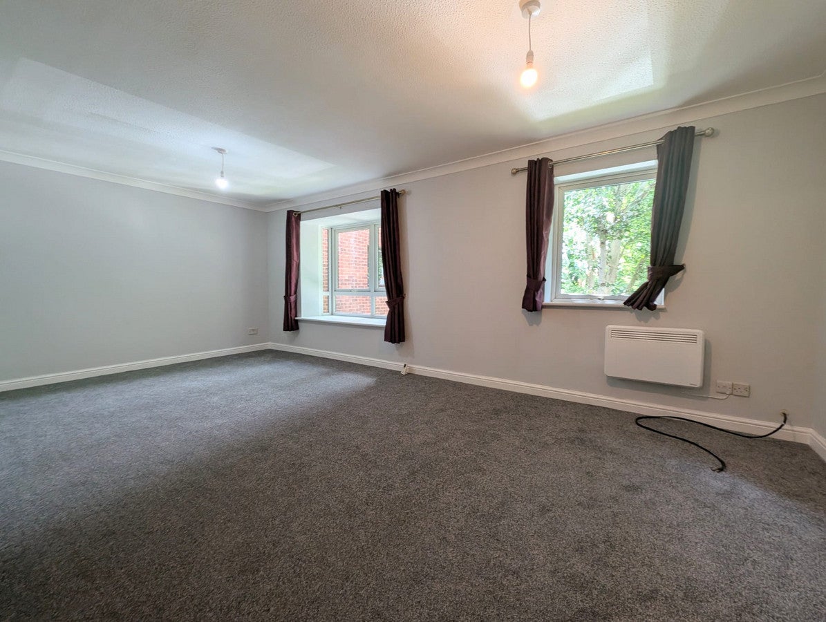 Flat Sanders Road in Bromsgrove