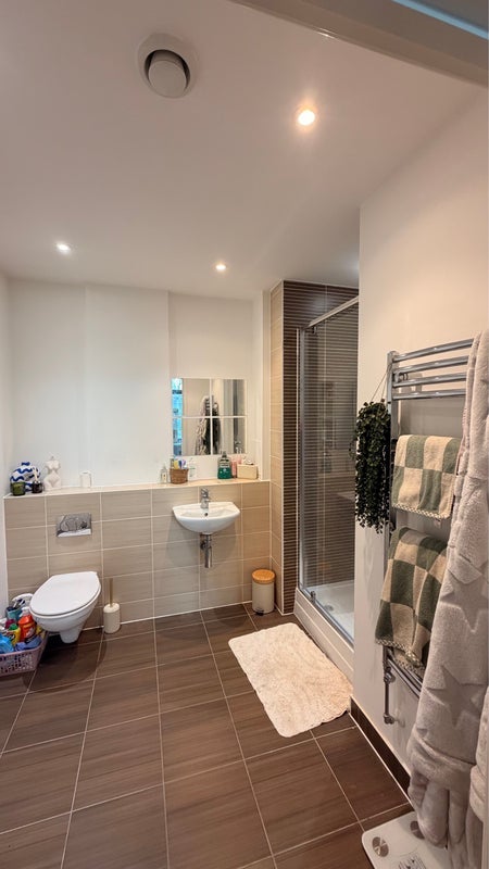 Room Salton Square in Greater London