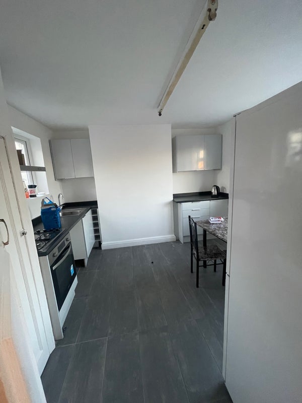 Room Lea Bridge Road in Greater London