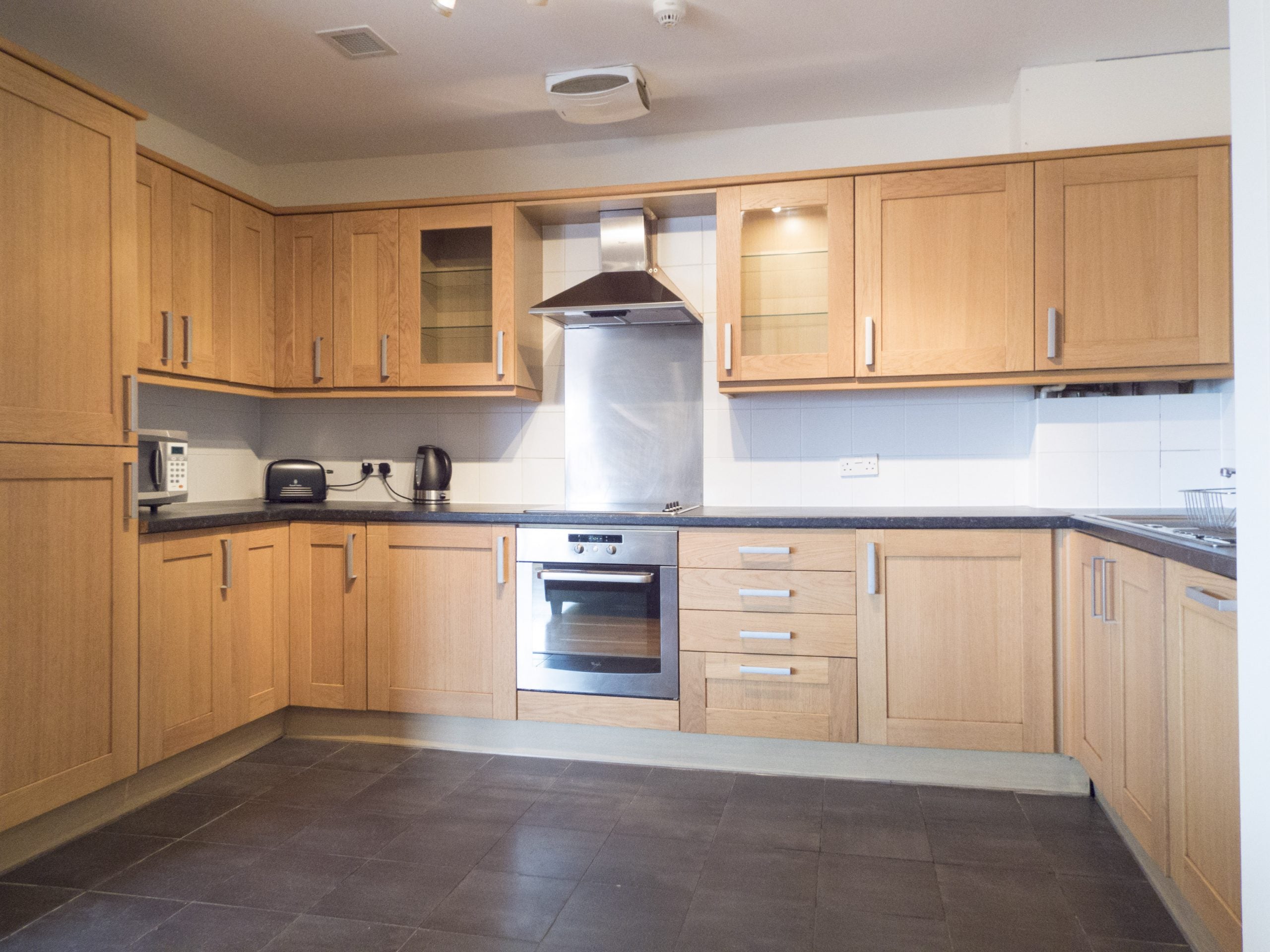 Flat Grosvenor Road in Newcastle upon Tyne