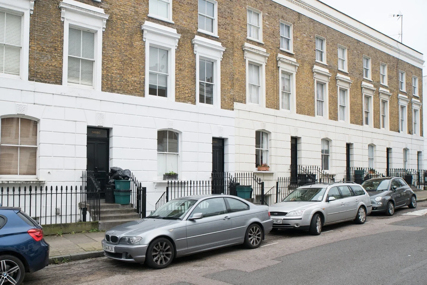 Flat Packington Street in Greater London