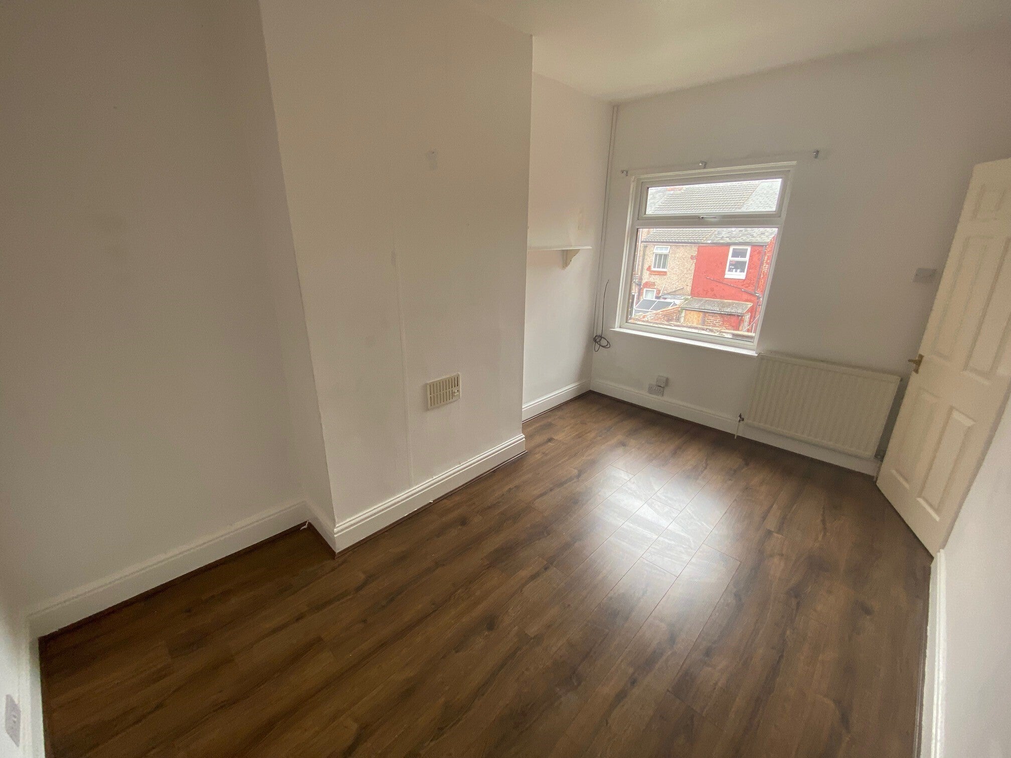 Flat Kingsley Road in Ellesmere Port