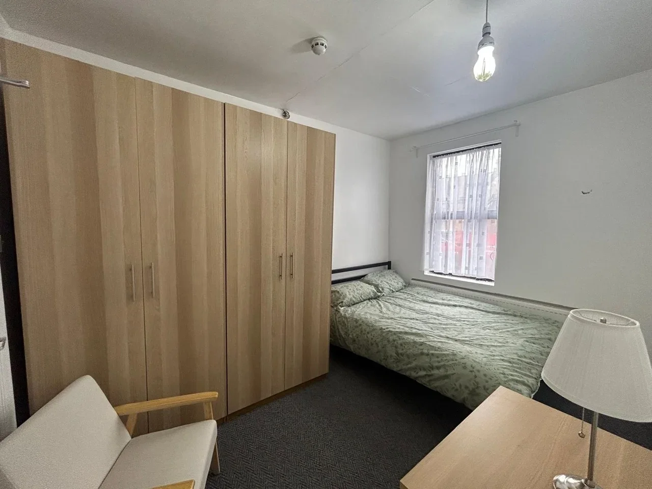 Flat Guru Nanak Road in Greater London