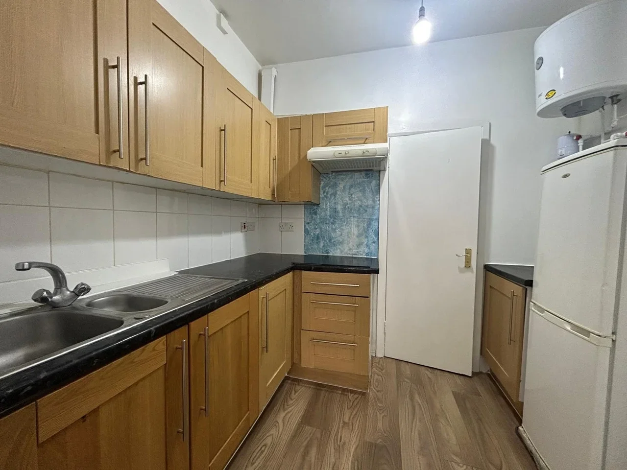 Flat Guru Nanak Road in Greater London
