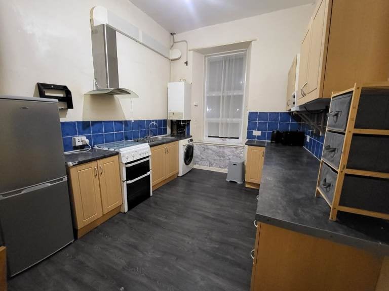 Flat Kintra Street in Glasgow