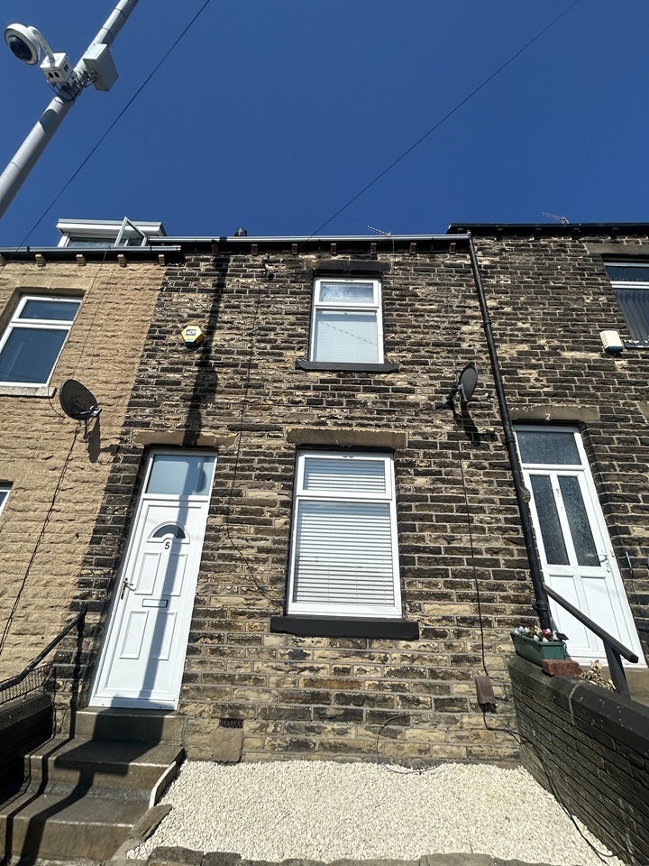 House Airedale Crescent in Bradford
