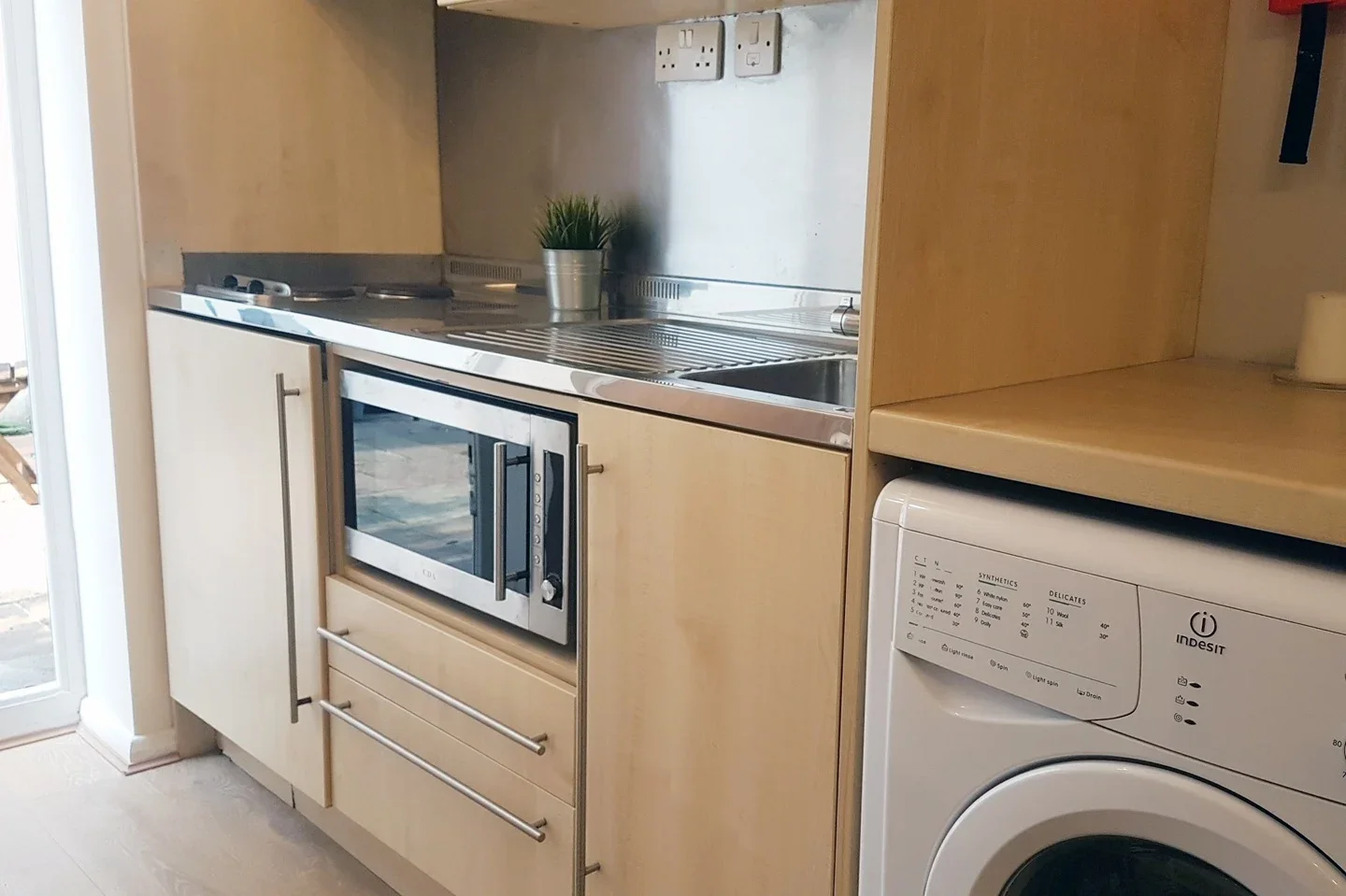 Flat Rufford Street in Greater London