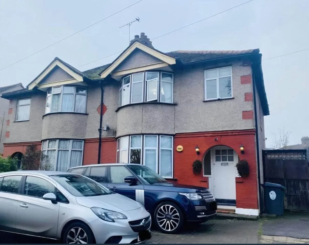 House Larkshall Road in Greater London