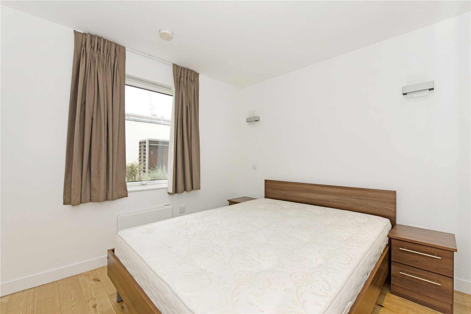Flat Great Russell Street in Greater London
