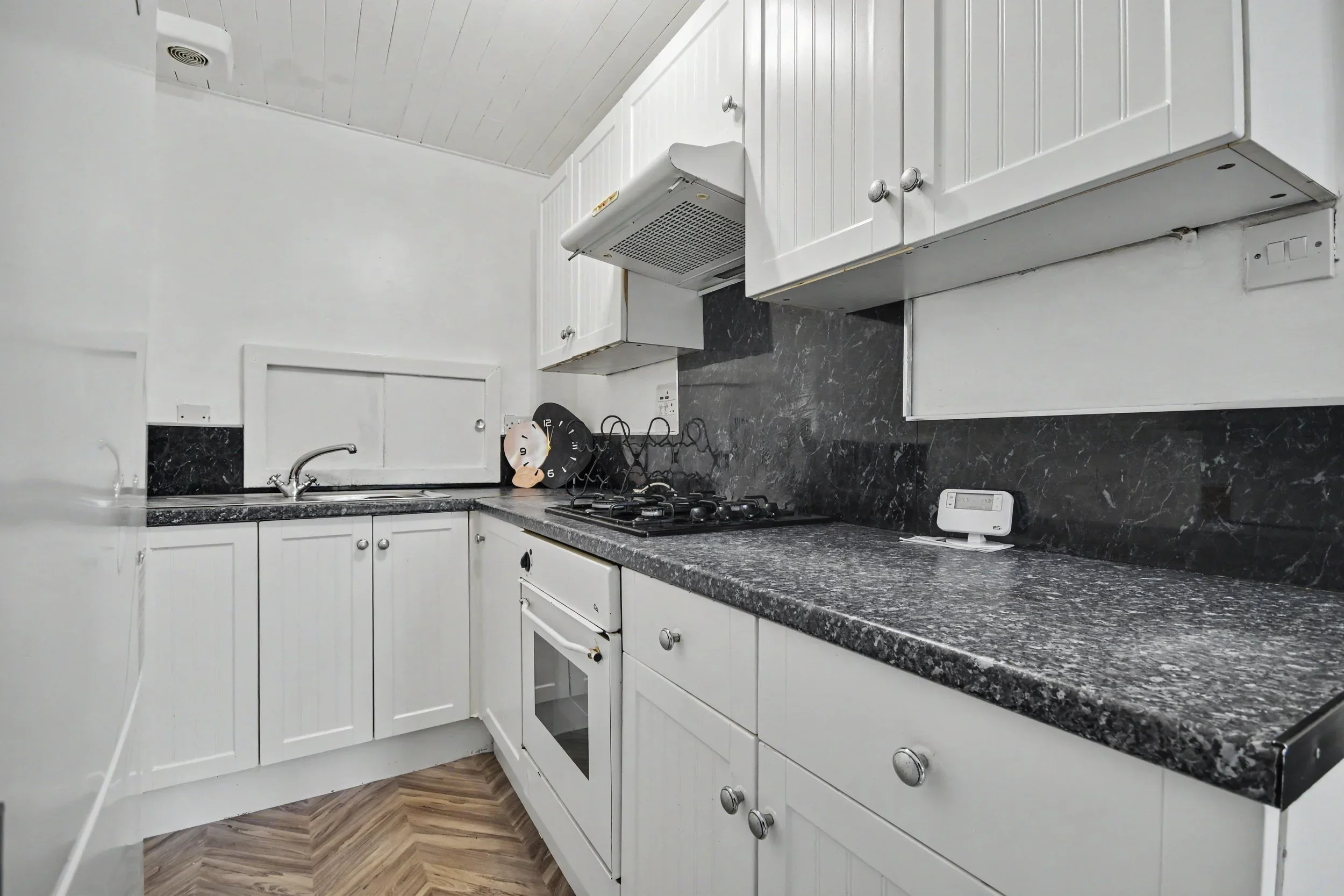 Flat Cathcart Street in Greenock