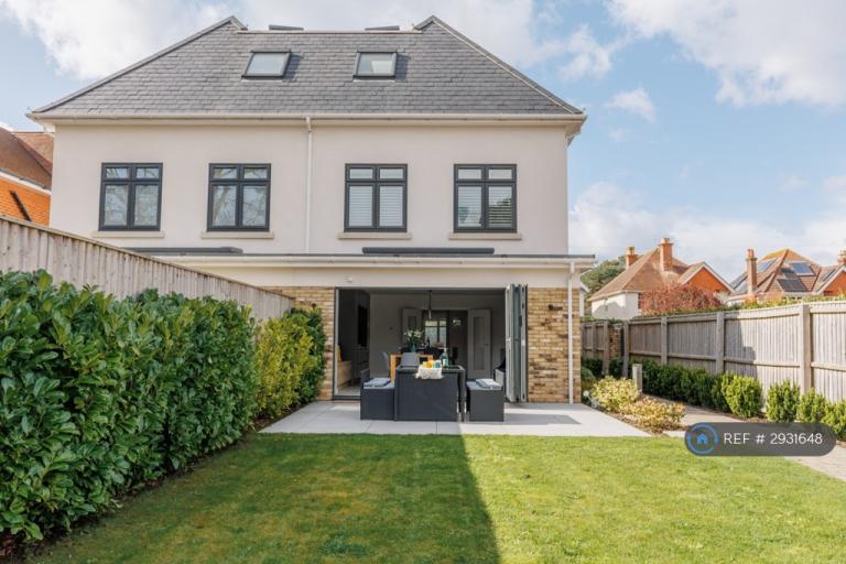 House Boulnois Avenue in Poole