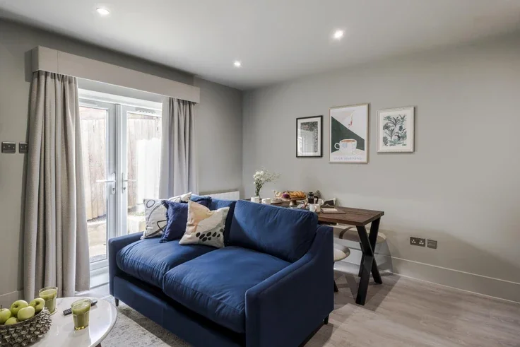 Flat Upper Tooting Road in Greater London