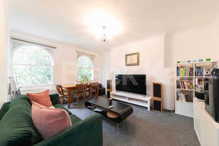 Flat Iverson Road in Greater London
