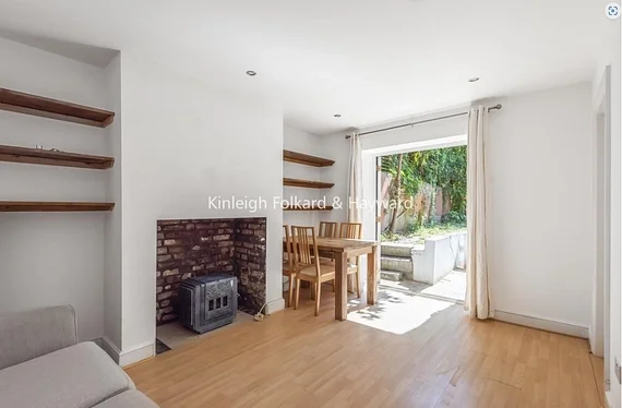 Flat Victoria Road in Greater London