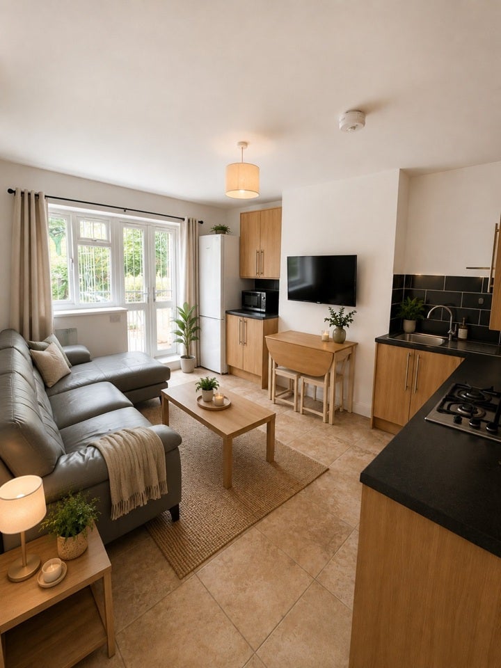 Room Cavendish Street in Greater London