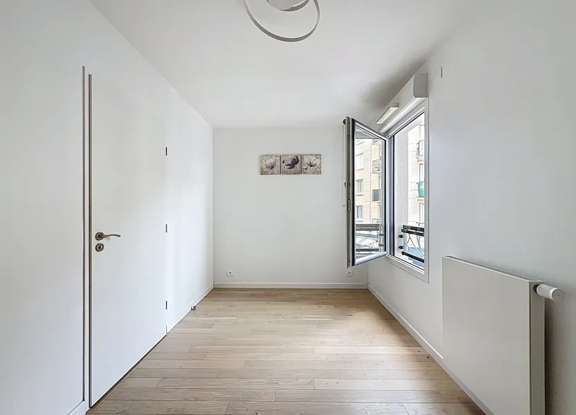 Flat Rue de la Poterie in Suresnes