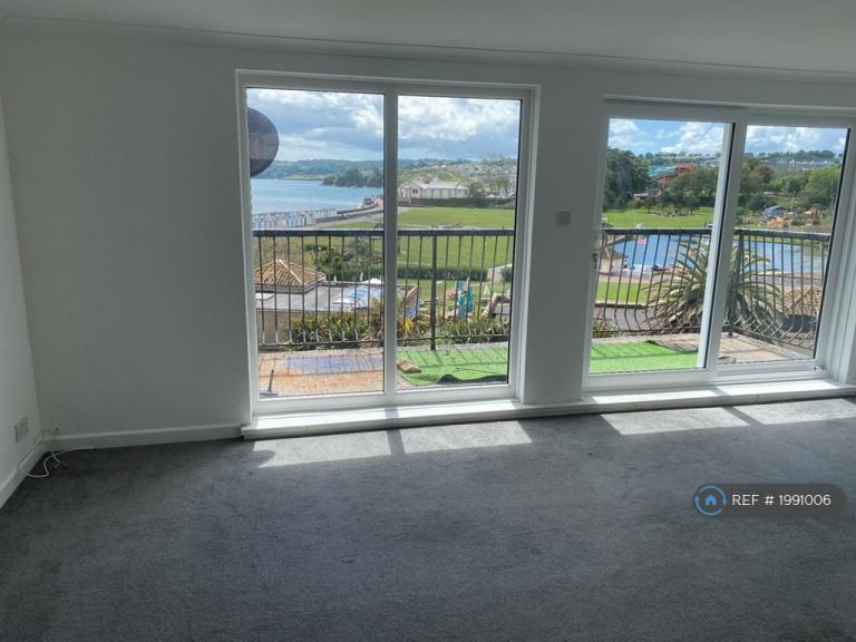 Flat Alta Vista Road in Paignton