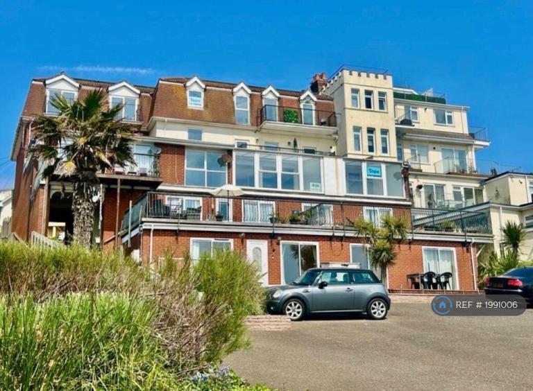 Flat Alta Vista Road in Paignton