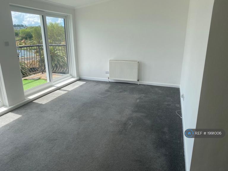 Flat Alta Vista Road in Paignton