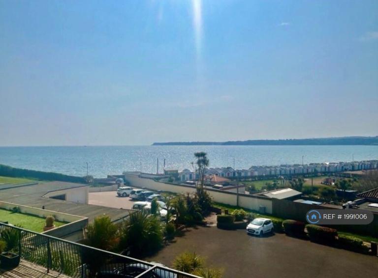 Flat Alta Vista Road in Paignton