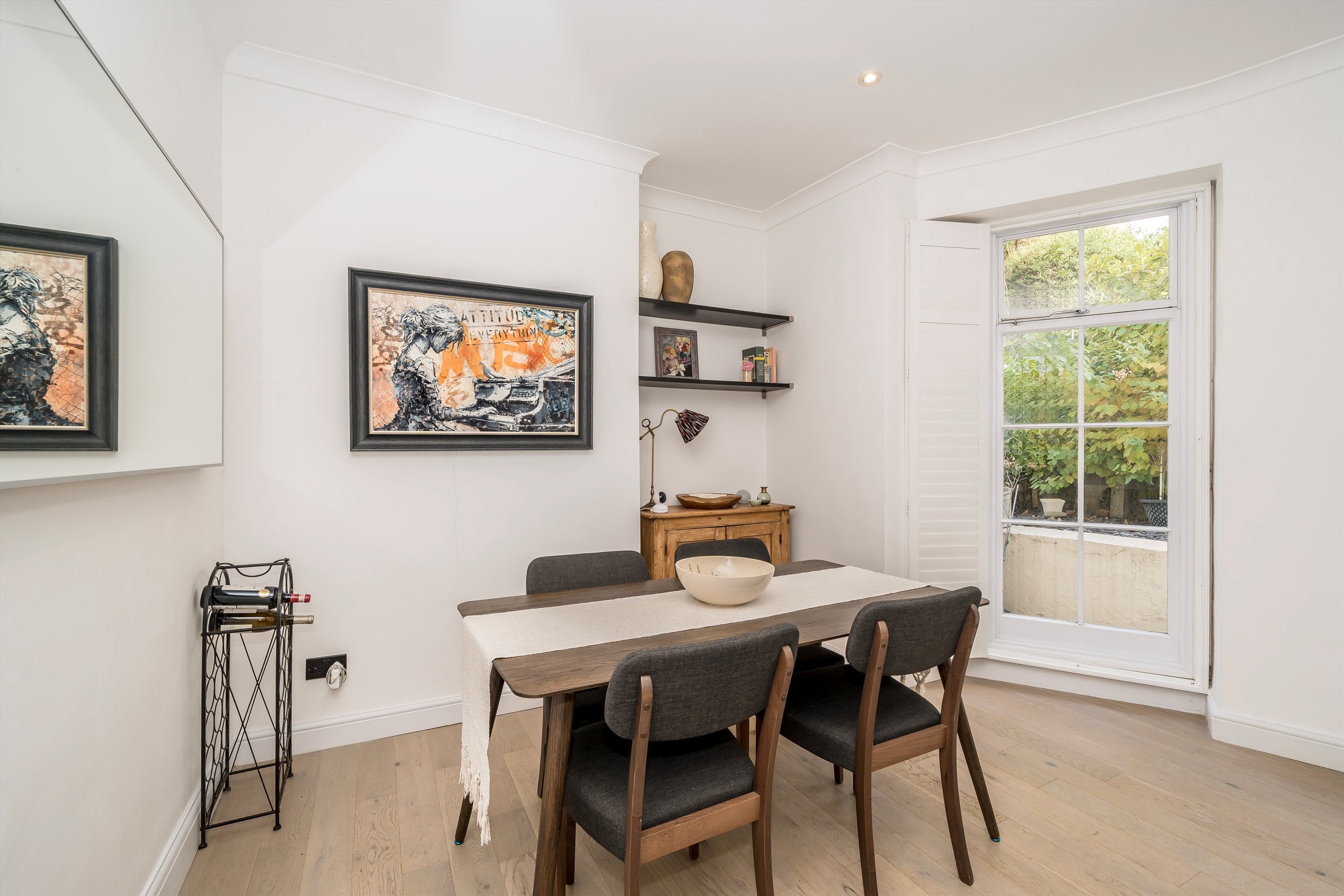 Flat Warwick Avenue in City of Westminster