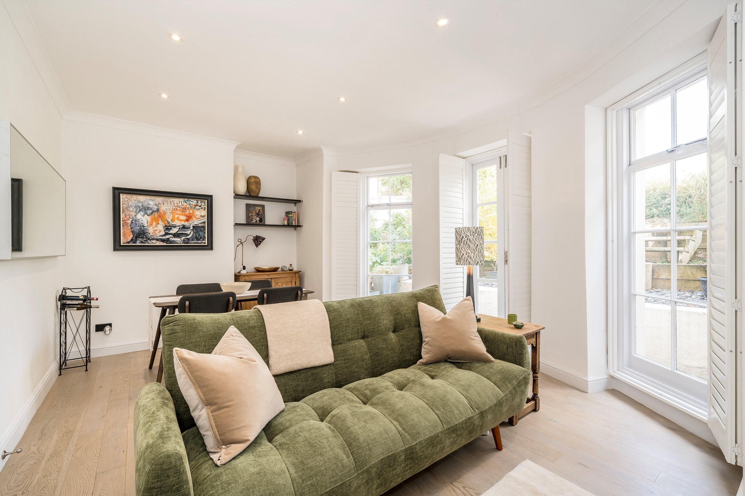 Flat Warwick Avenue in City of Westminster
