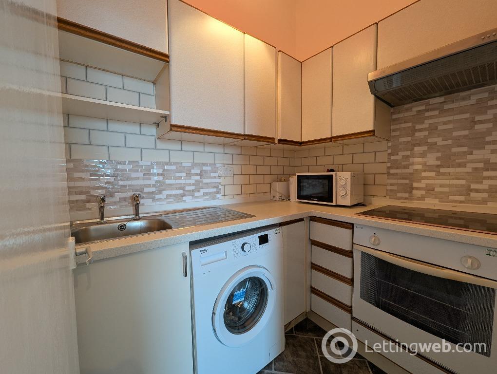 Flat Lower Granton Road in City of Edinburgh