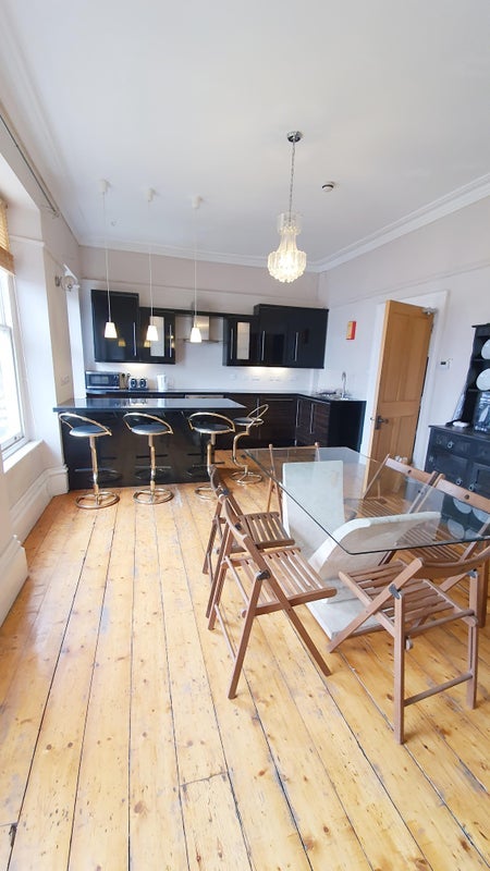 Room Knowle Road in Bristol