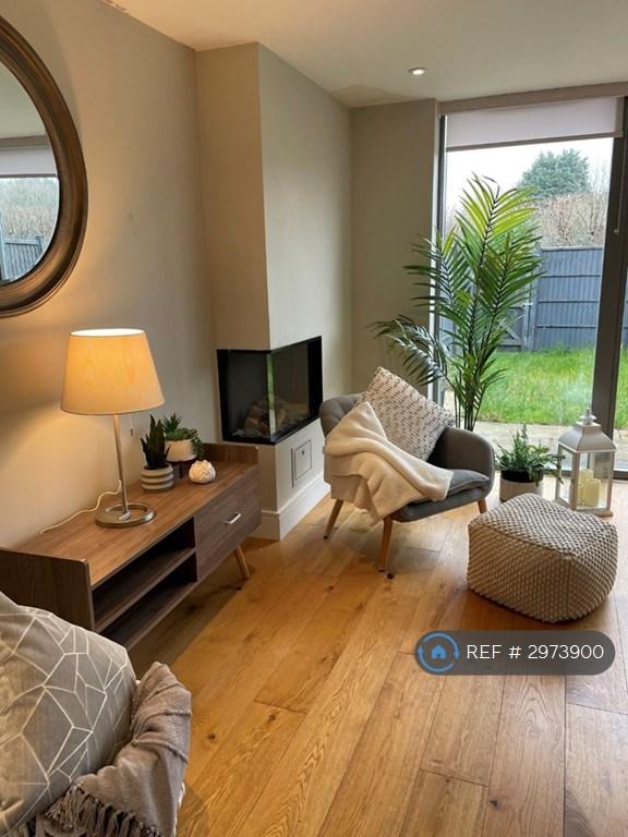 Flat Orchard Square in Cherwell District