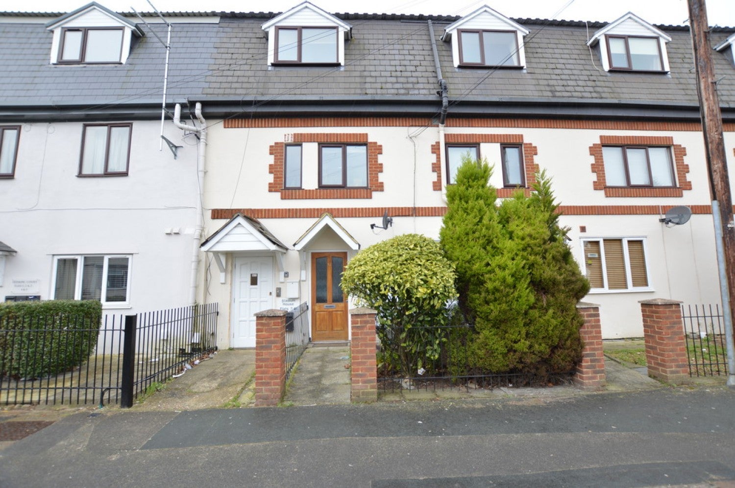 Flat Marlborough Road in Woking