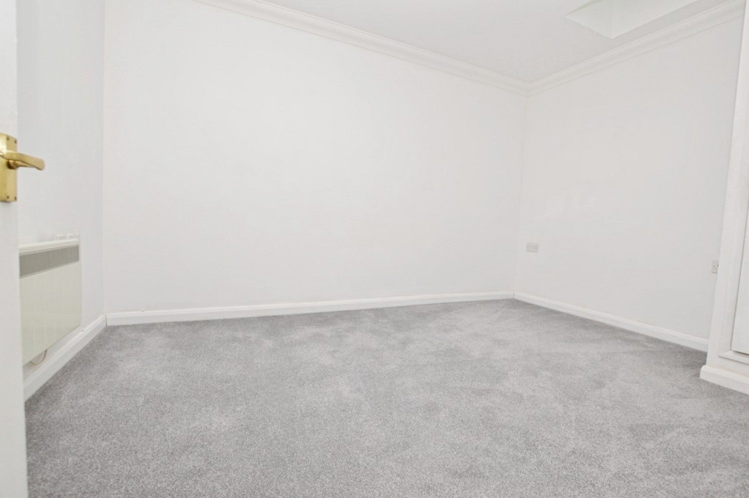 Flat Marlborough Road in Woking