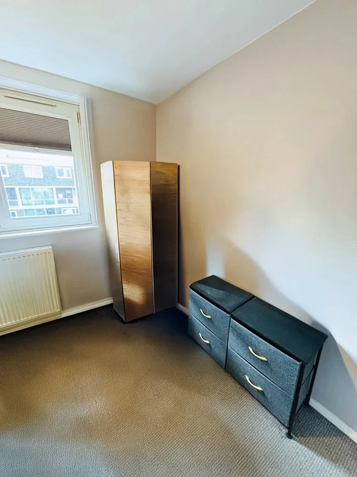 Room Barringer Square in Greater London