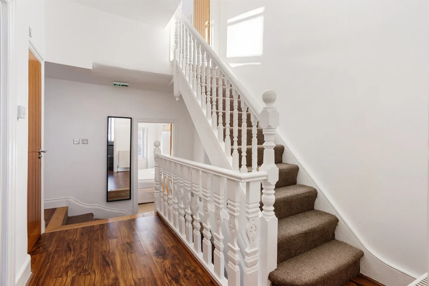 Room Lansdowne Road in Greater London