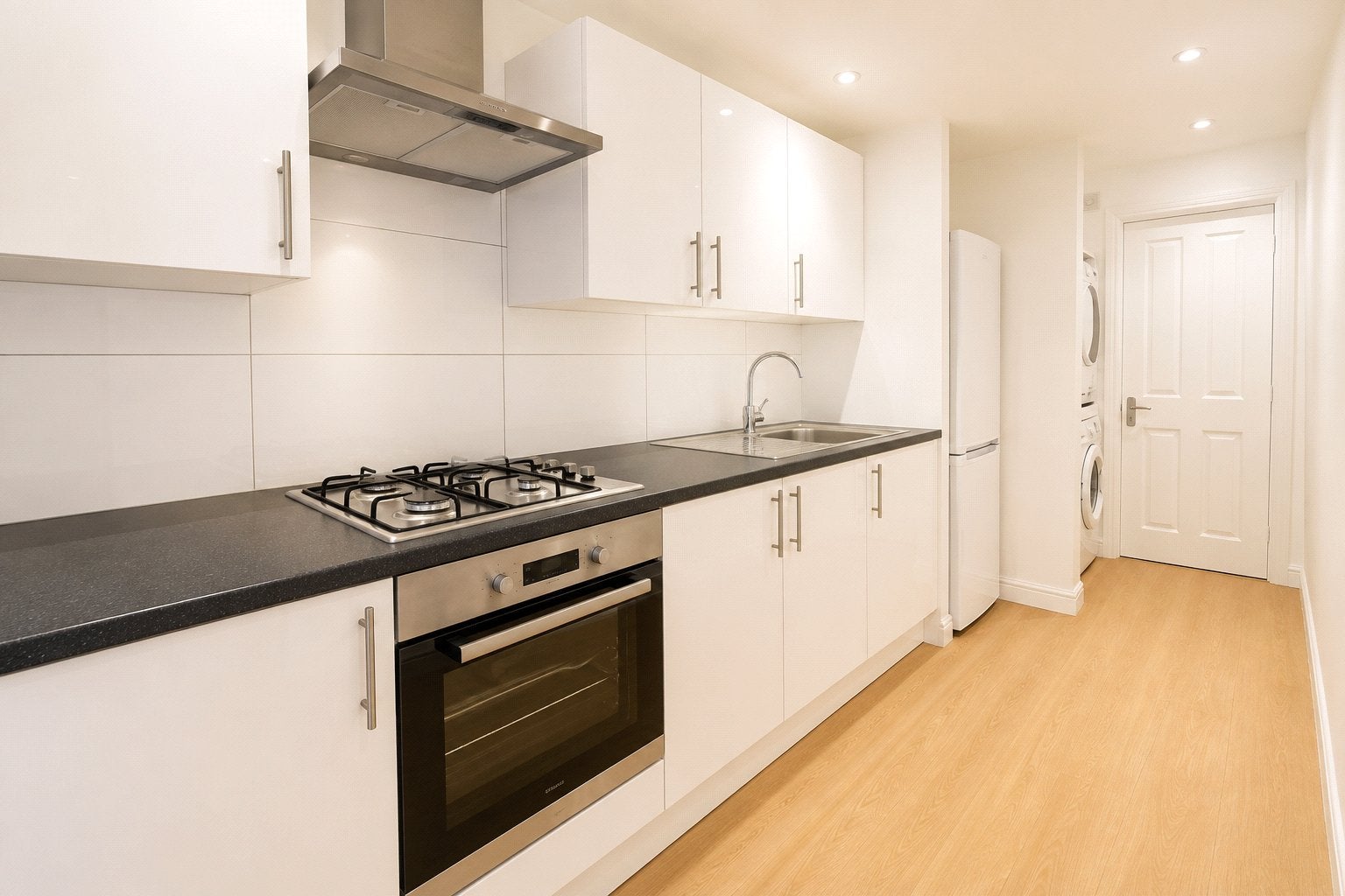 Flat Dagnall Park in Greater London