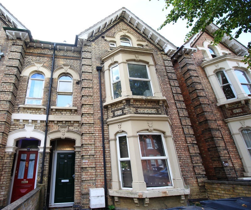 Room Chaucer Road in Bedford
