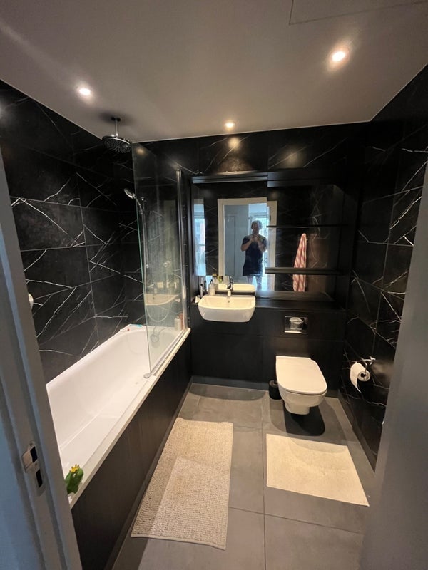 Room Pilots Way in Greater London