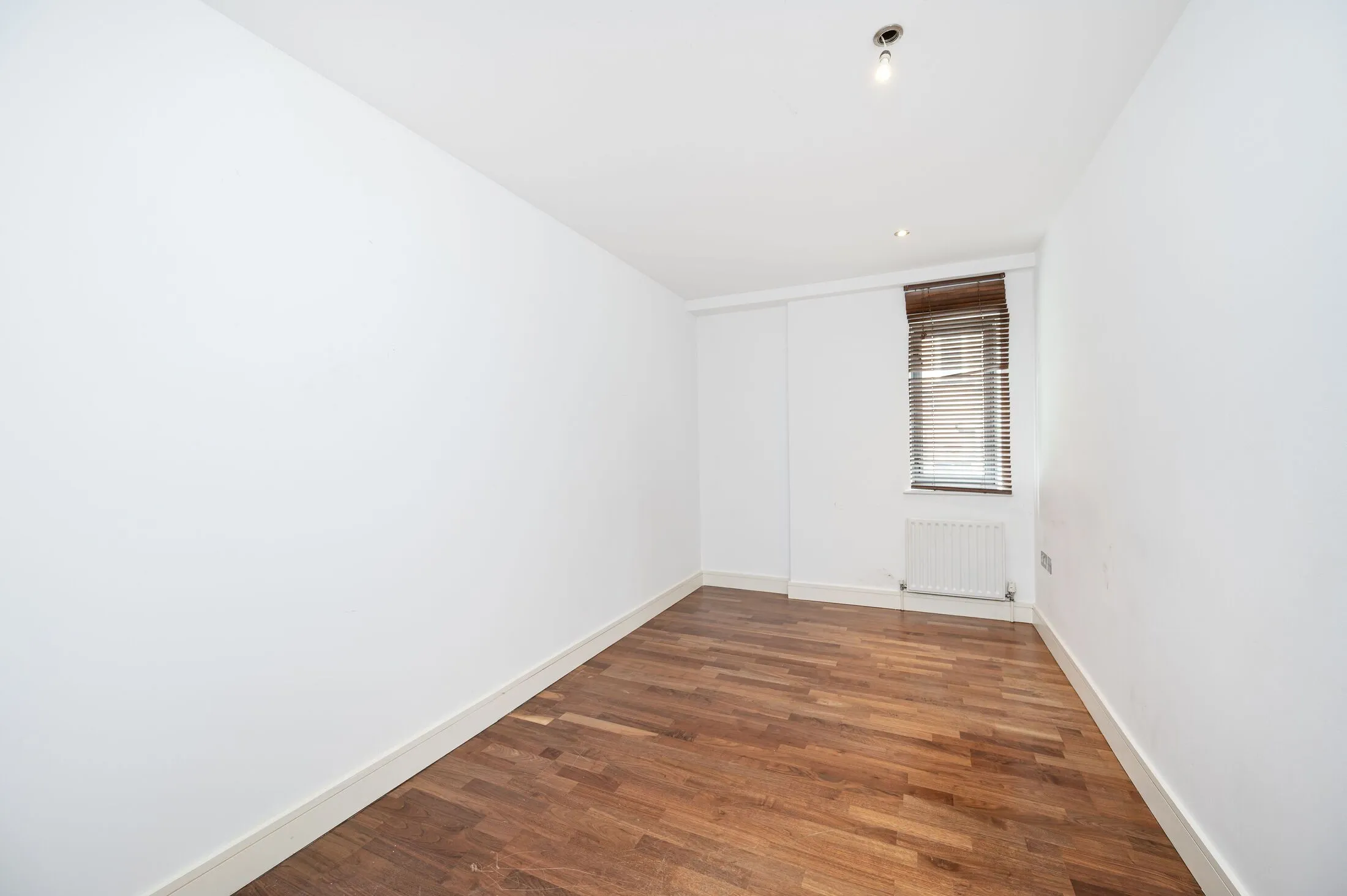 Flat Hoxton Square in Greater London